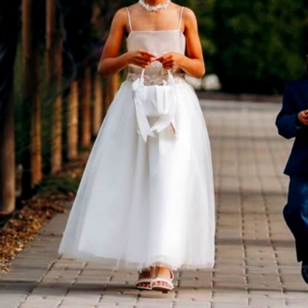 Ivory Champagne Formal Flower Girl Dress Tulle Sequins Pearls Satin Trim Size 7